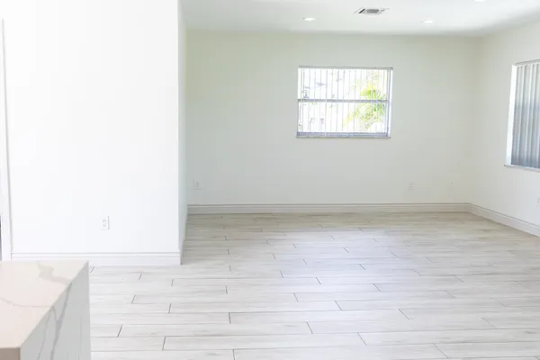$549,000 | 3360 Sapphire Road, Lake Worth, FL 33462
