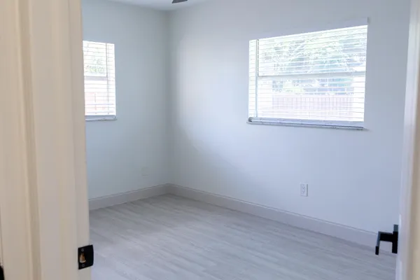 $549,000 | 3360 Sapphire Road, Lake Worth, FL 33462
