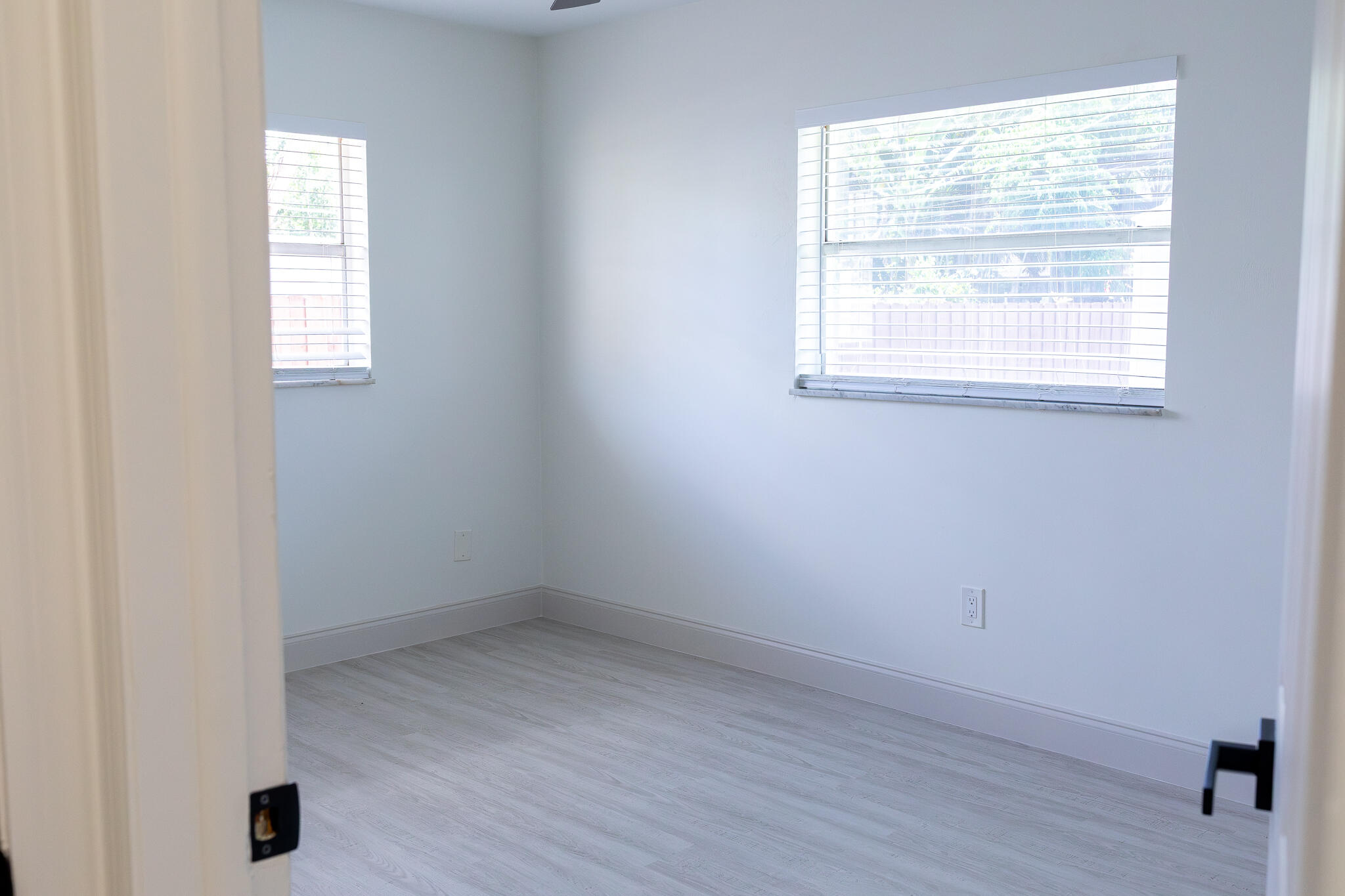 3360 Sapphire Road Lake Worth, FL 33462 - Photo 38 of 60 image27