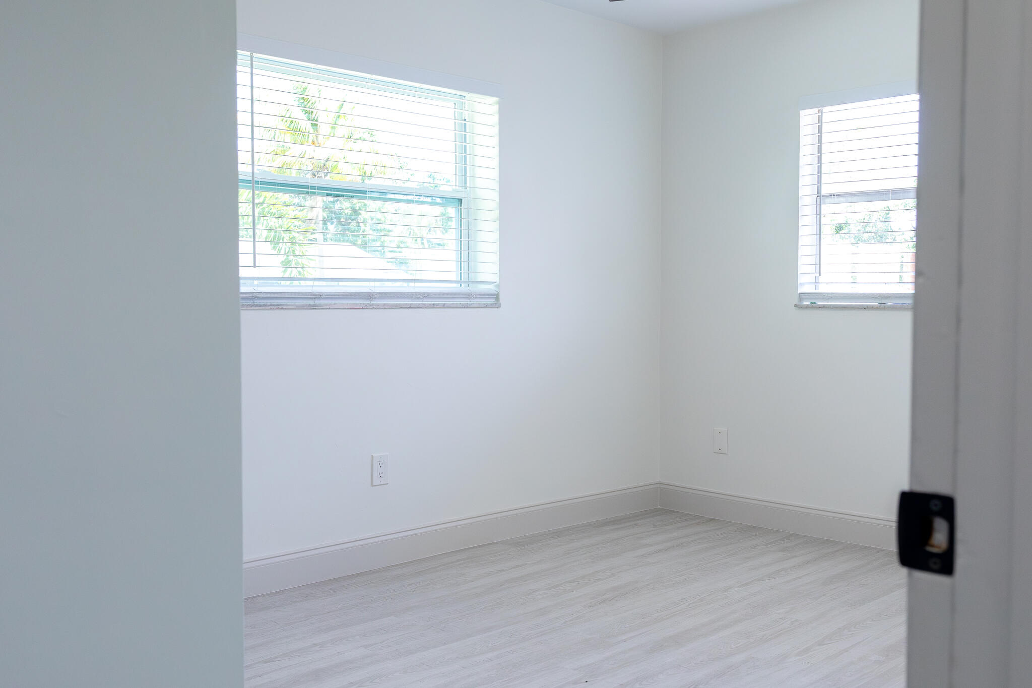 3360 Sapphire Road Lake Worth, FL 33462 - Photo 39 of 60 image26