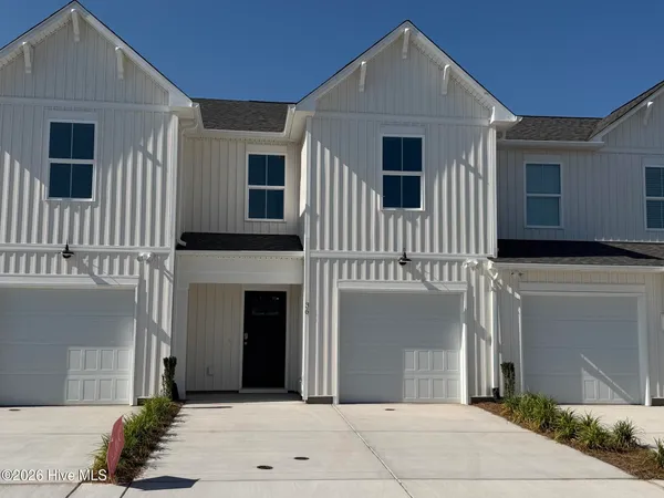 $259,900 | 36 West Pioneer Way, Unit 127, Hampstead, NC 28443