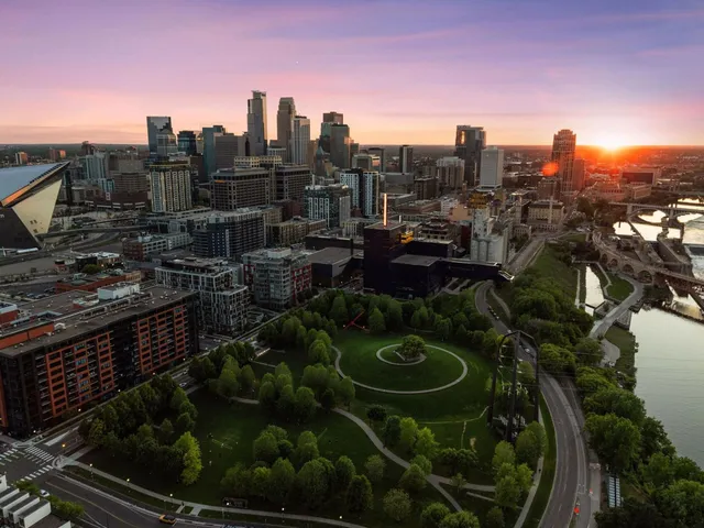 $3,595,000 | 1111 West River Parkway, Unit 33A, Minneapolis, MN 55415