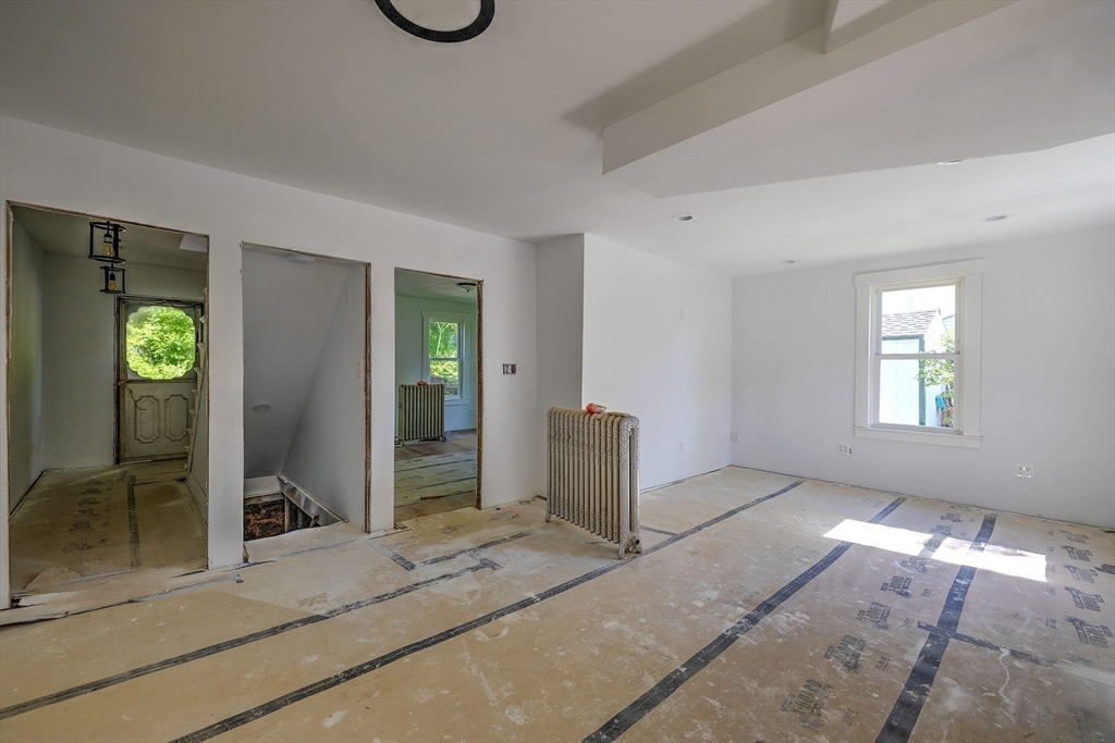 136 Quaboag Street Warren, MA 01083 - Photo 8 of 38