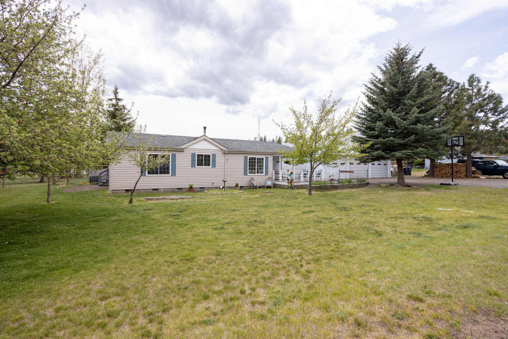 19205 Shoshone Road Bend, OR 97702 - Photo 2 of 47 39-web-or-mls-19205 Shoshone Road-38