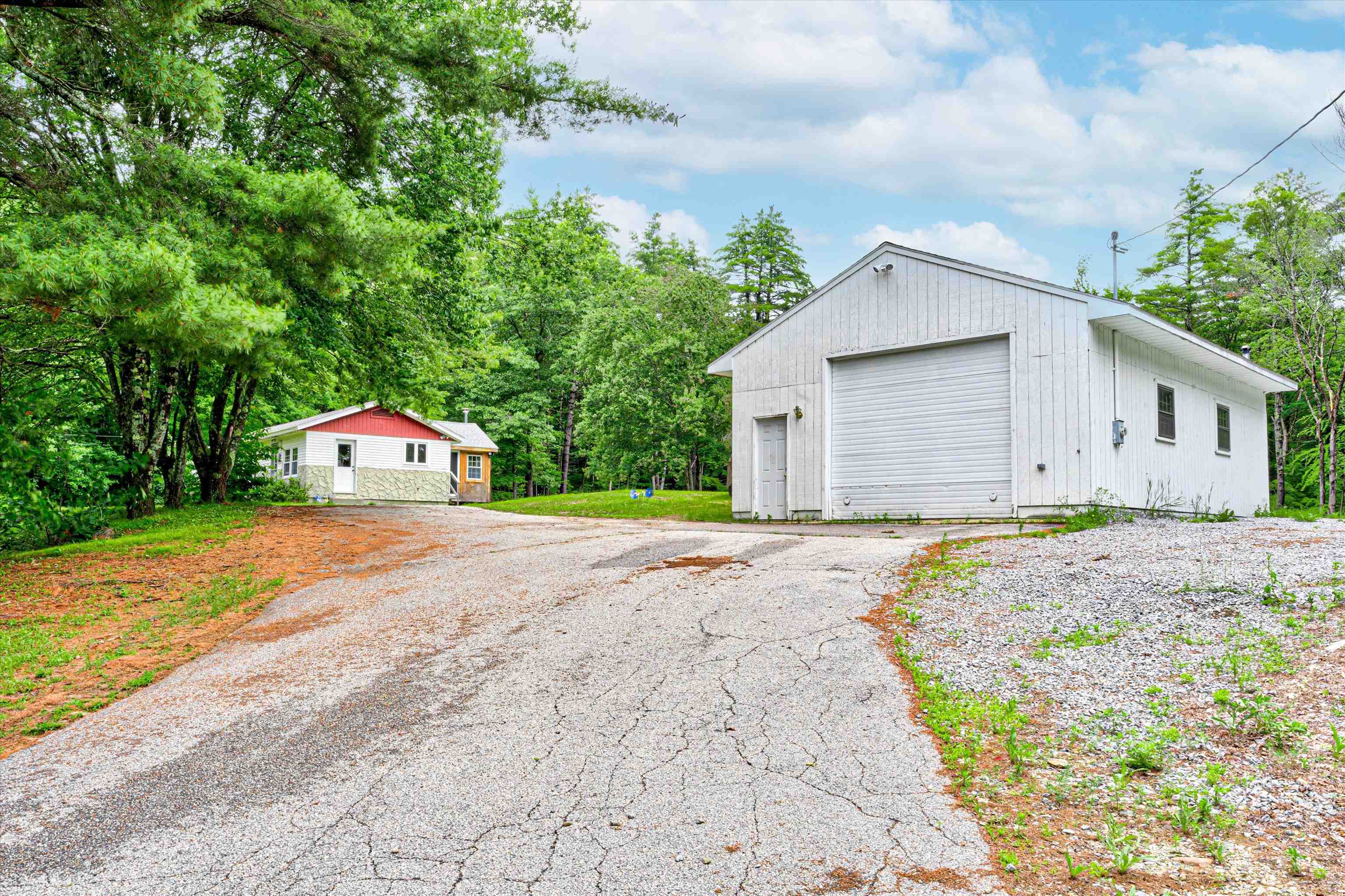 1274 Montalona Road Dunbarton, NH 03046 - Photo 1 of 29