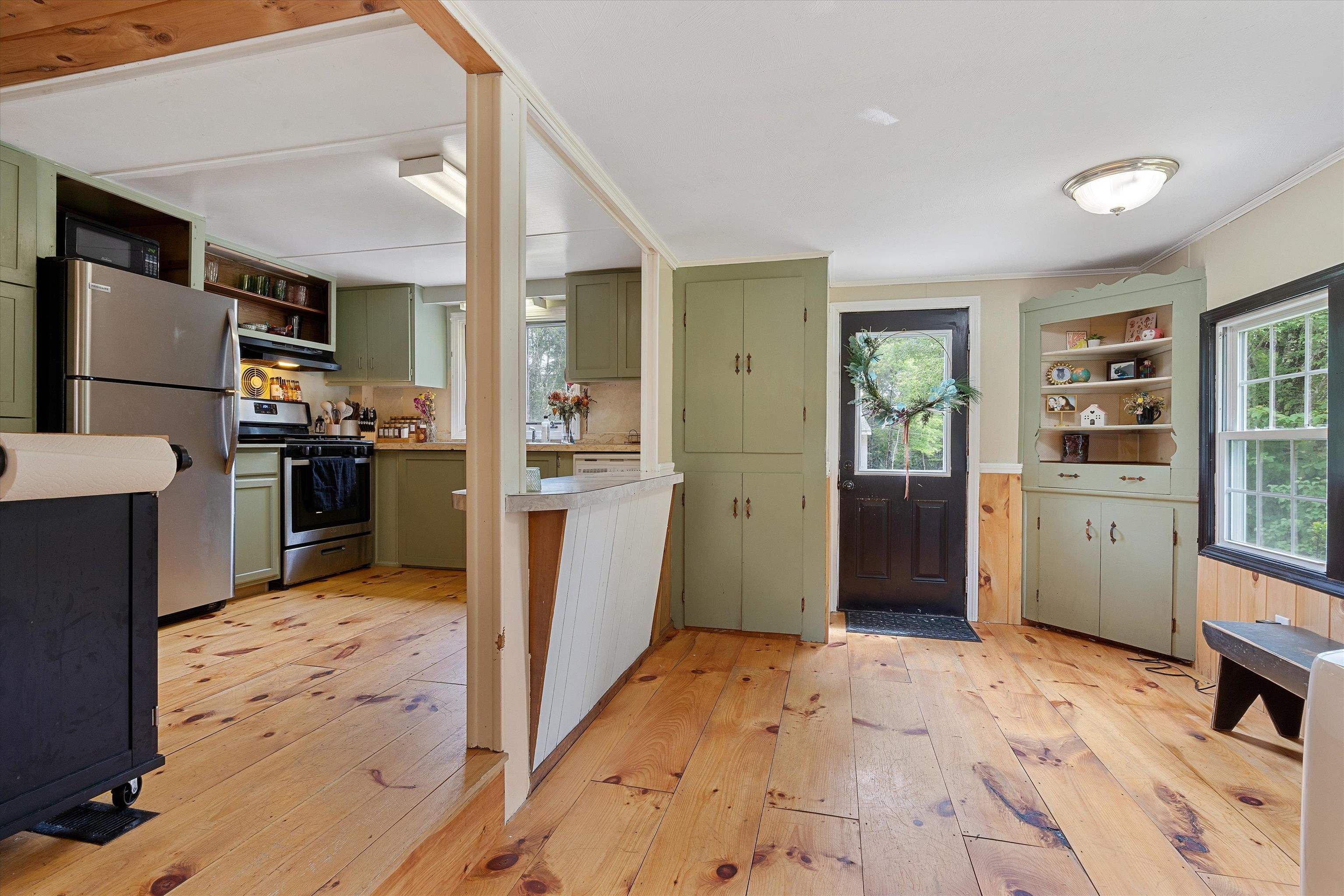 1274 Montalona Road Dunbarton, NH 03046 - Photo 3 of 29