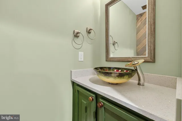 $3,350 | 8605 Western Oak Drive, Springfield, VA 22153