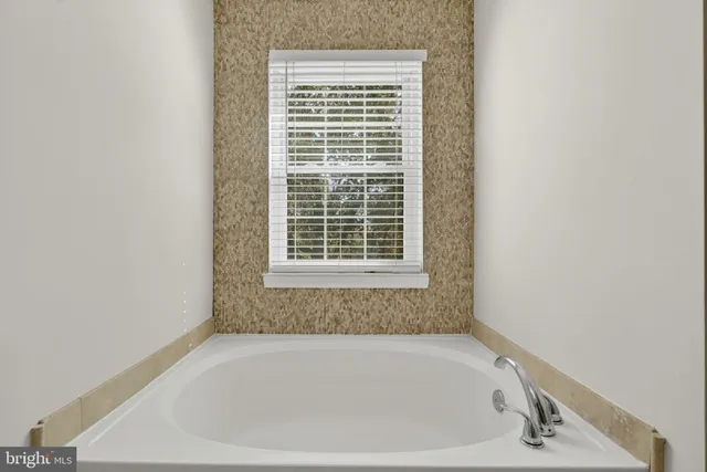 $3,350 | 8605 Western Oak Drive, Springfield, VA 22153