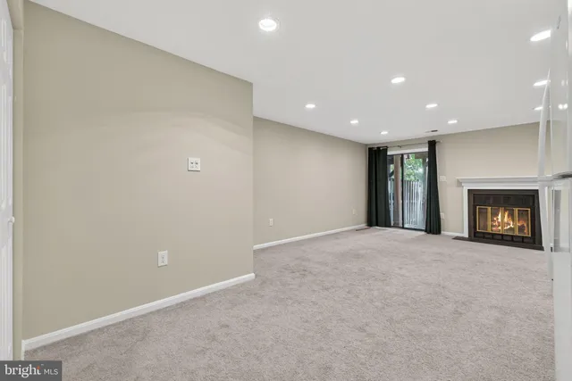 $3,350 | 8605 Western Oak Drive, Springfield, VA 22153