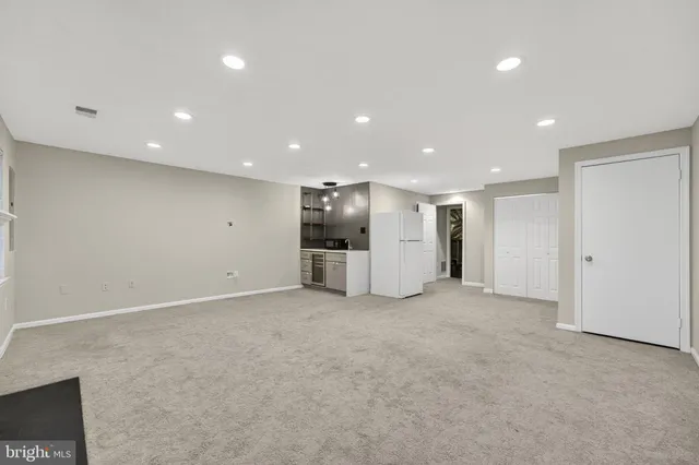 $3,350 | 8605 Western Oak Drive, Springfield, VA 22153