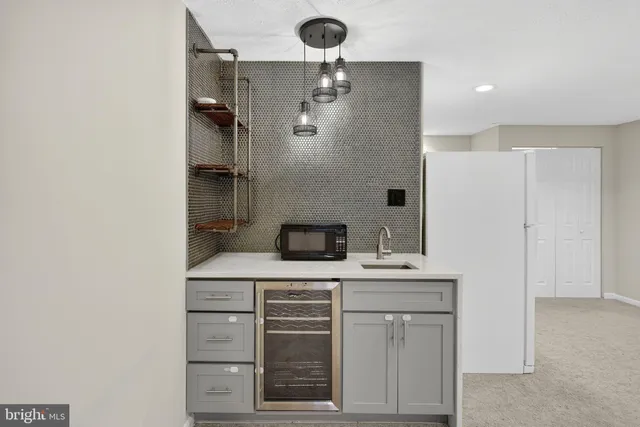 $3,350 | 8605 Western Oak Drive, Springfield, VA 22153