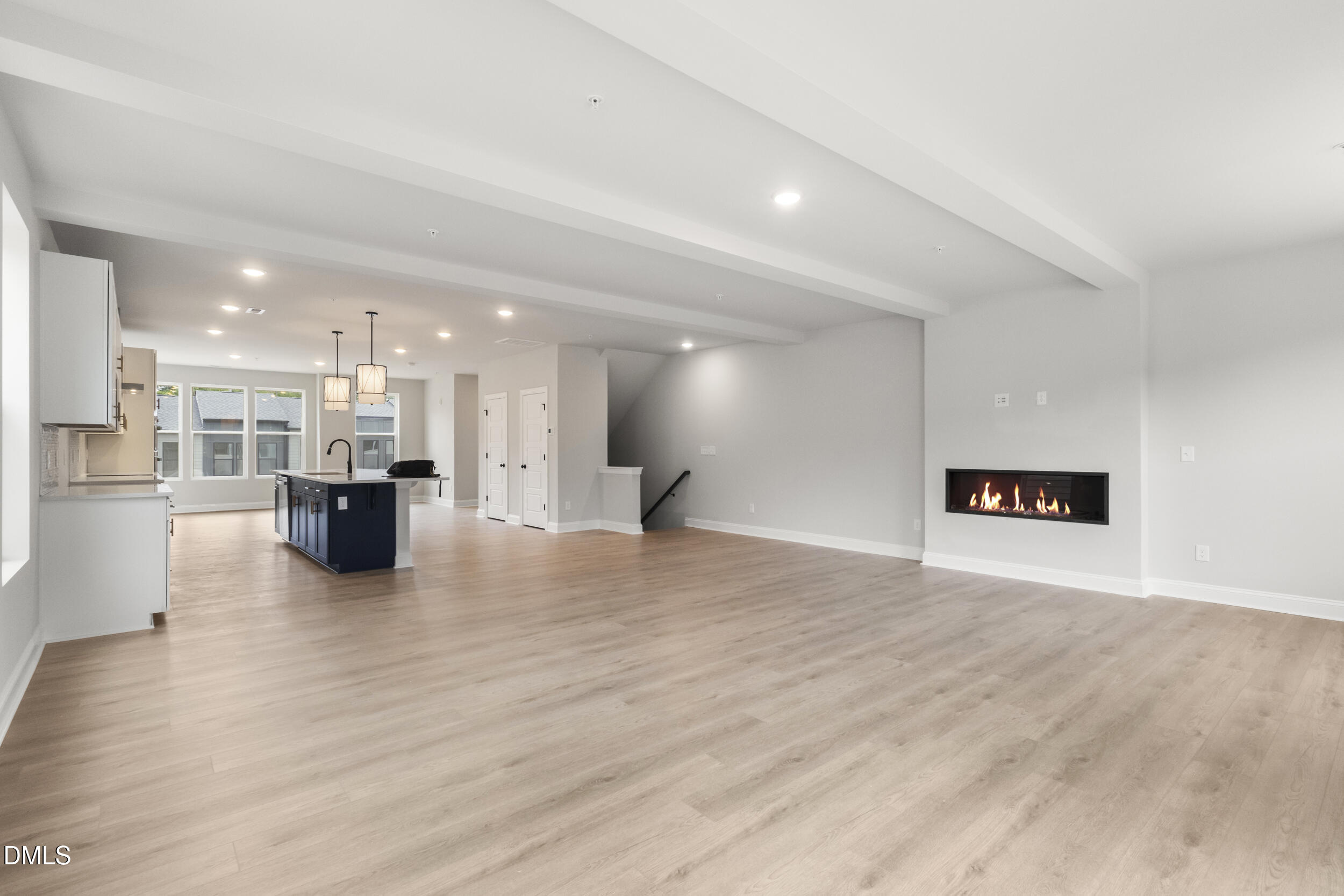 10553 Pleasant Br Drive, Unit 201 Raleigh, NC 27614 - Photo 6 of 54 5_img_6890