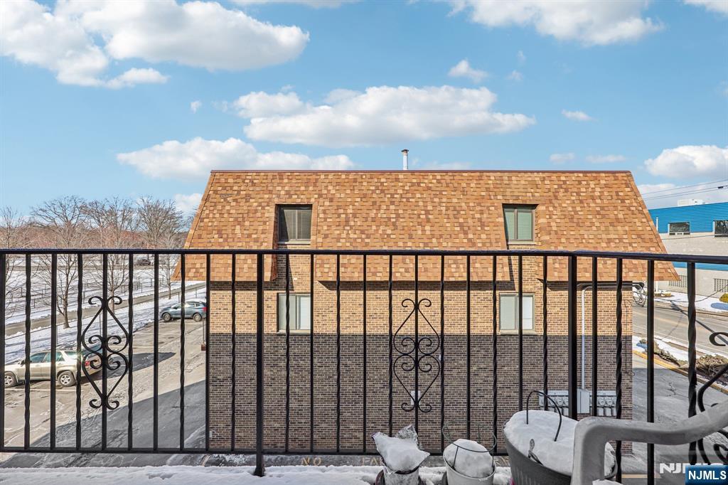 825 Riverside Avenue, Unit 207 Lyndhurst, NJ 07071 - Photo 17 of 18