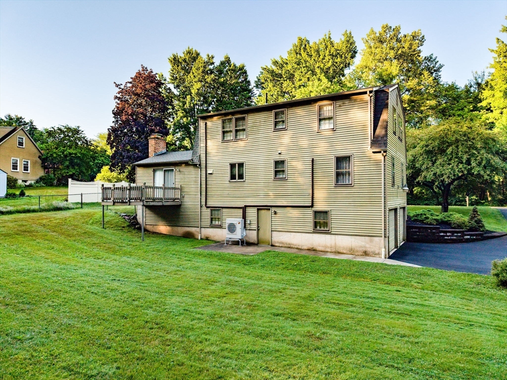 231 Edgewood Road West Springfield, MA 01089 - Photo 34 of 40