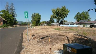 341 Mace Road Medford, OR 97501 - Photo 2 of 3 Additional Photo