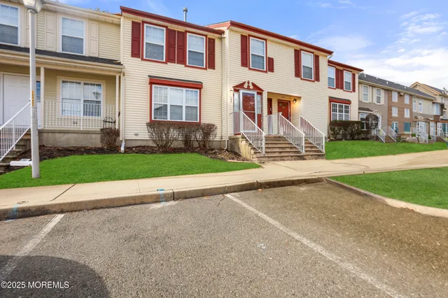 $629,000 | 129 Liverpool Court, Lakewood, NJ 08701