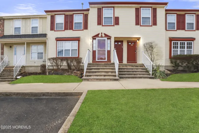 $629,000 | 129 Liverpool Court, Lakewood, NJ 08701