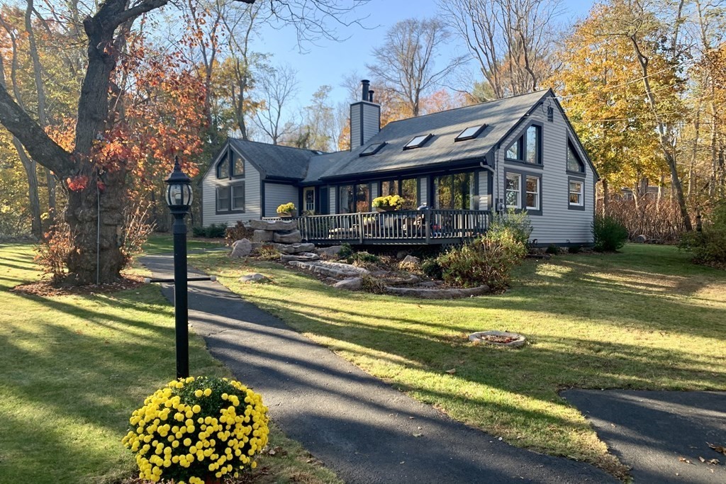 183 Judge Cushing Road Scituate, MA 02066 - Photo 1 of 41 Gallery Image 1