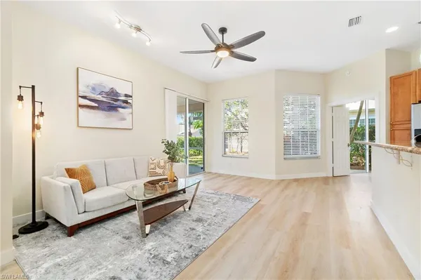 $409,900 | 2662 Aft Avenue, Naples, FL 34109