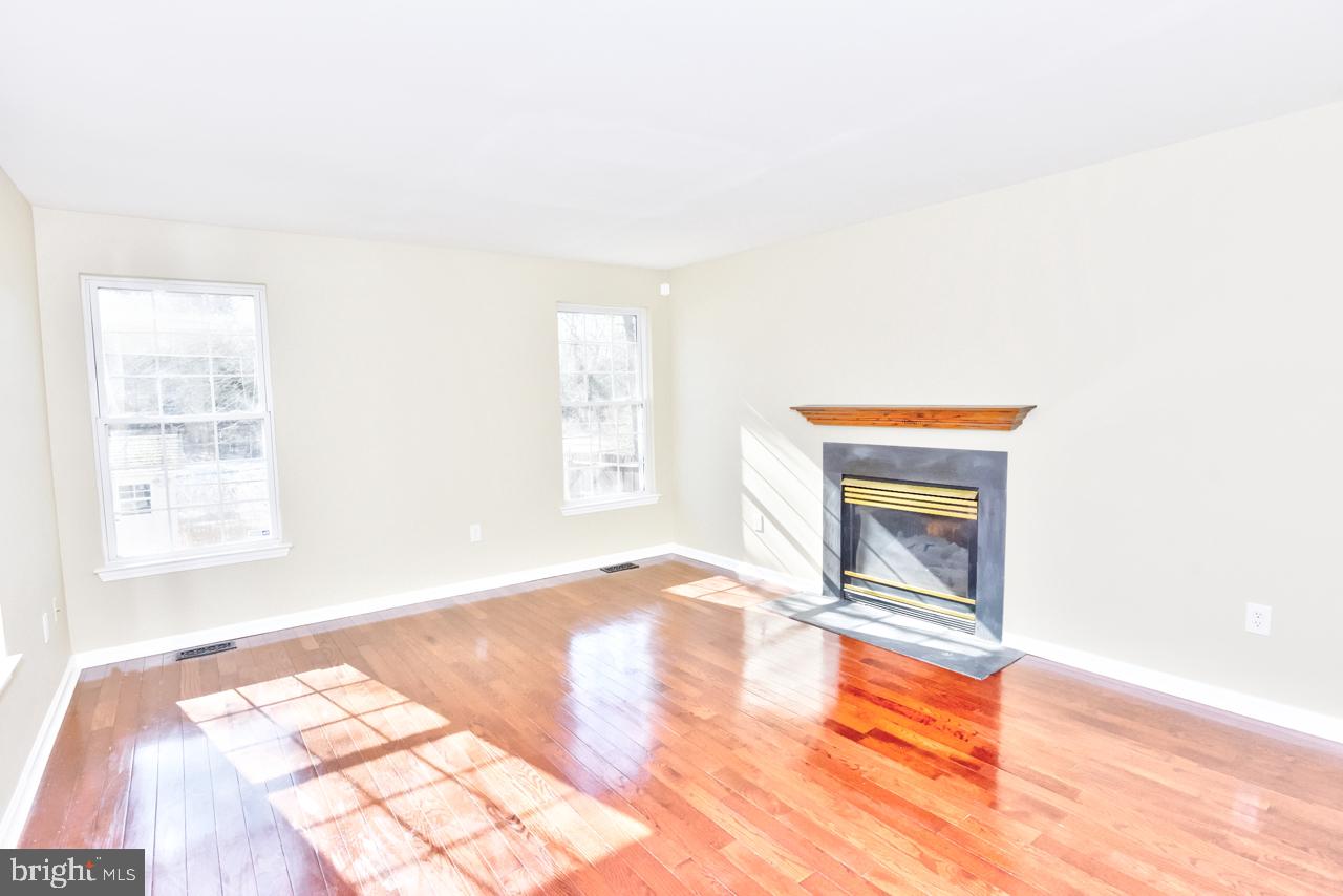 146 Hayes Mill Road Atco, NJ 08004 - Photo 7 of 44