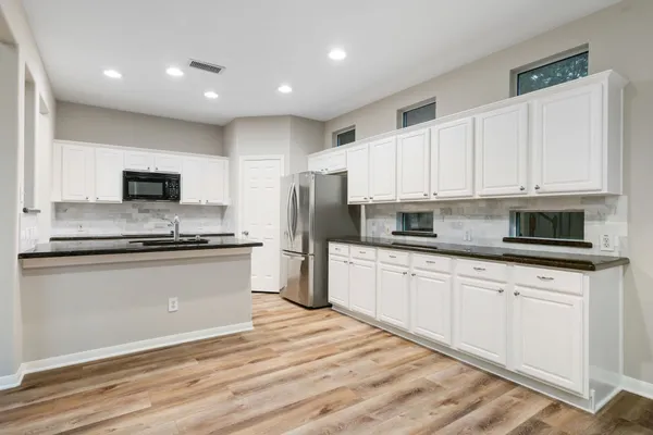 $2,695 | 151 East Greenhill Terrace Place, The Woodlands, TX 77382