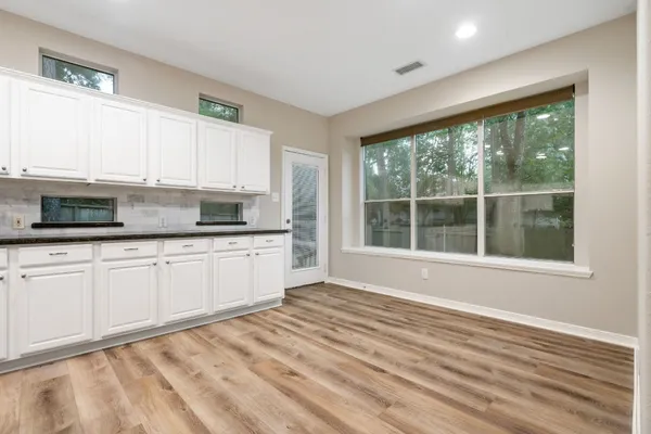 $2,695 | 151 East Greenhill Terrace Place, The Woodlands, TX 77382