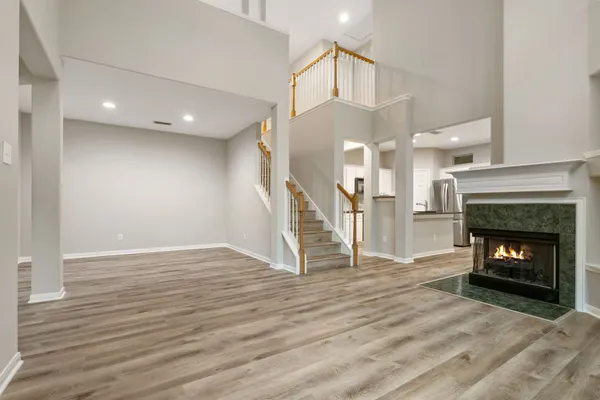 $2,695 | 151 East Greenhill Terrace Place, The Woodlands, TX 77382