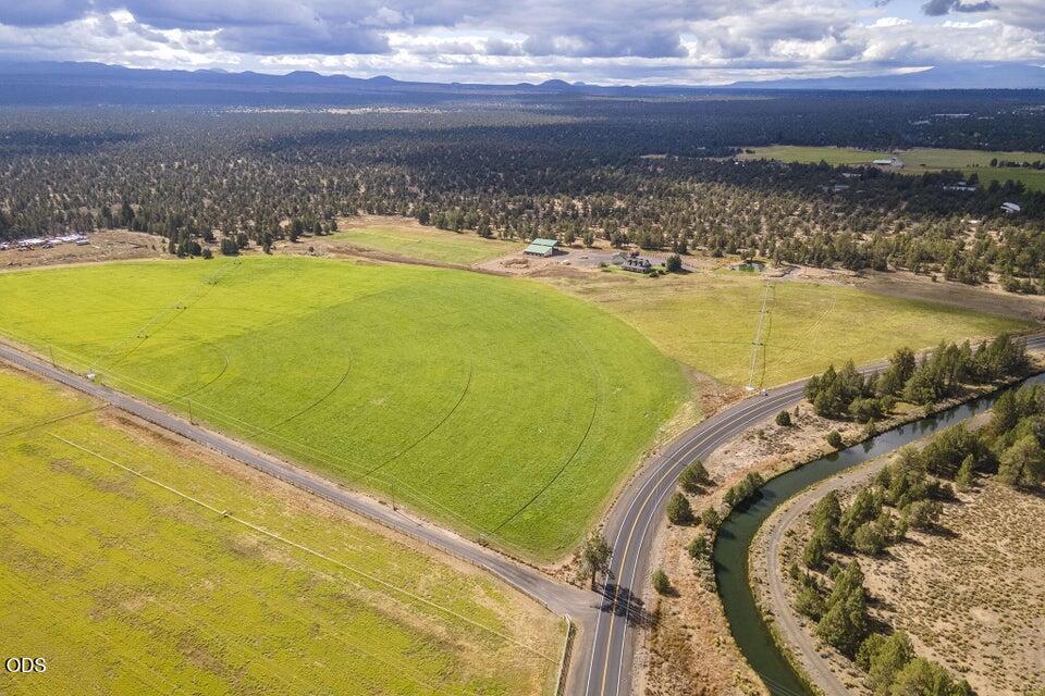 24585 Dodds Road Bend, OR 97701 - Photo 91 of 114