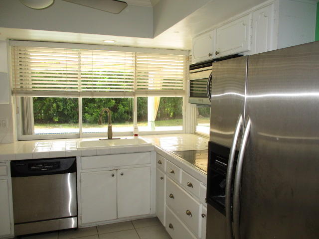 1324 Sycamore Terrace Boca Raton, FL 33486 - Photo 4 of 26 IMG_2861
