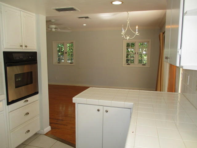 1324 Sycamore Terrace Boca Raton, FL 33486 - Photo 5 of 26 IMG_2862