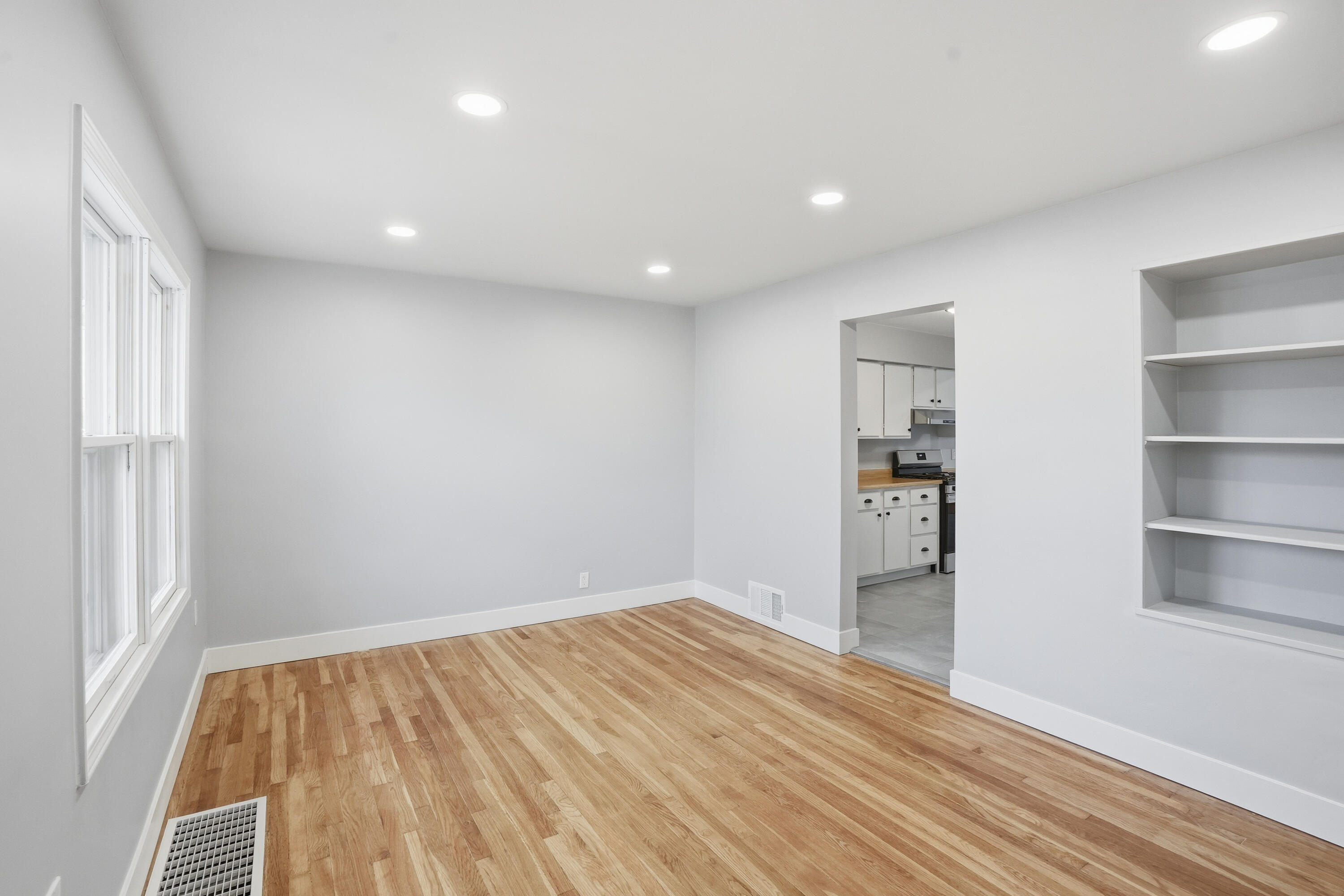 1101 Sycamore Street Crown Point, IN 46307 - Photo 7 of 33 3000x2000