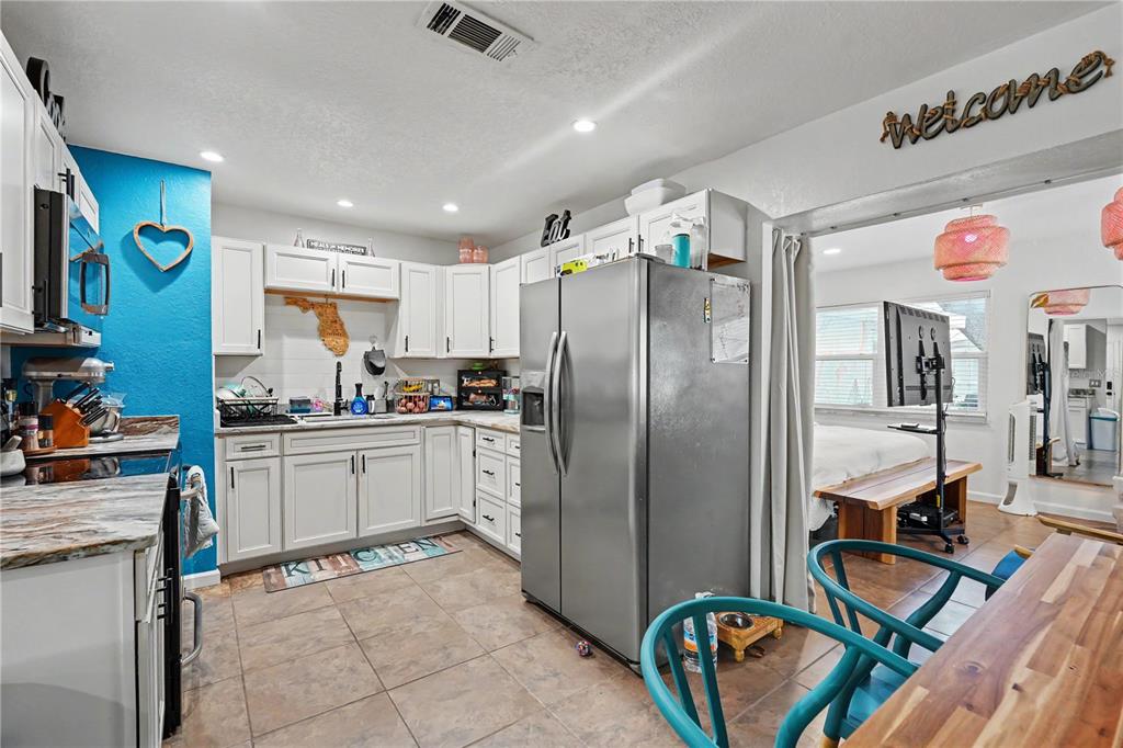 11208 Duncan Street Seminole, FL 33772 - Photo 16 of 50
