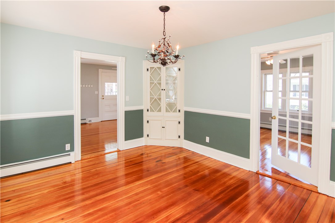 37 Beach Road Bristol, RI 02809 - Photo 20 of 40