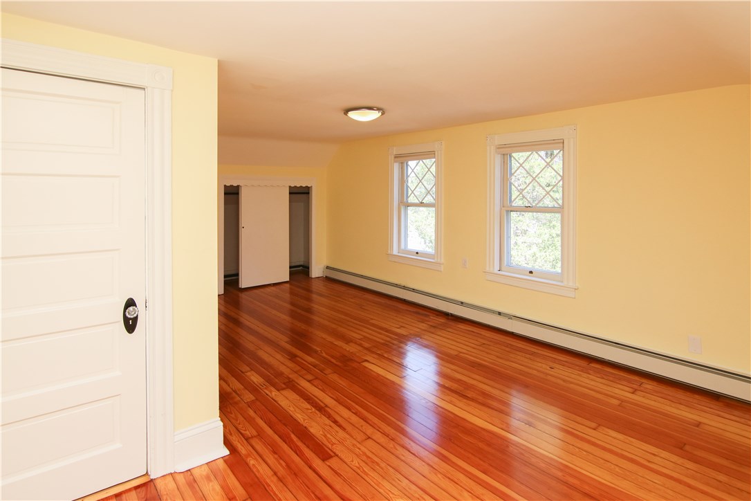 37 Beach Road Bristol, RI 02809 - Photo 32 of 40