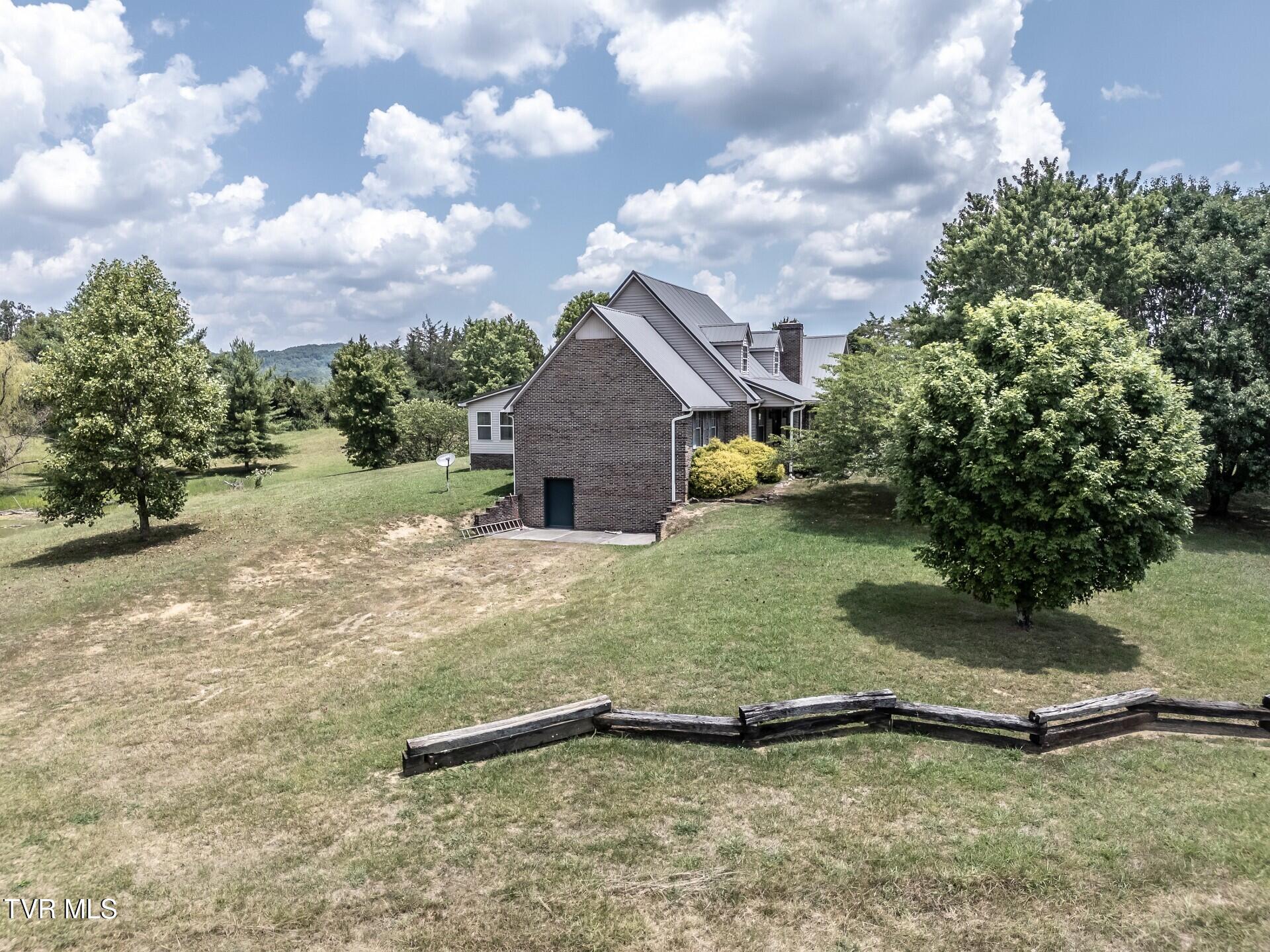1473 Oasis Road Bulls Gap, TN 37711 - Photo 10 of 143 thumbnail_BG 070825_049