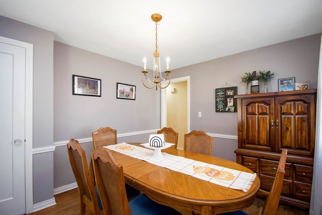 46 Burnside Terrace Springfield, MA 01118 - Photo 11 of 38