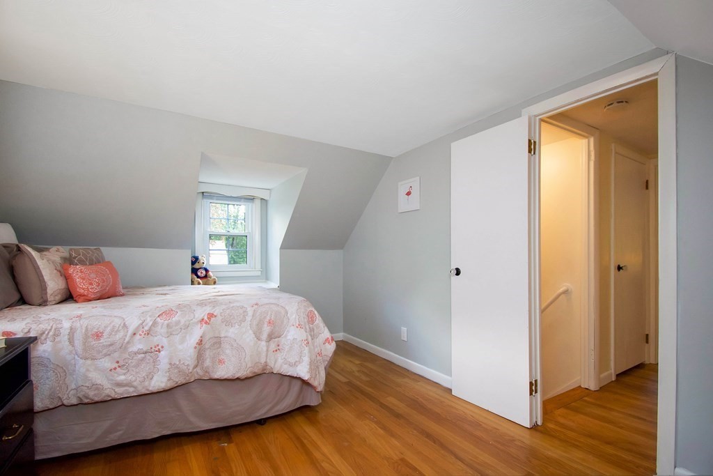 46 Burnside Terrace Springfield, MA 01118 - Photo 18 of 38