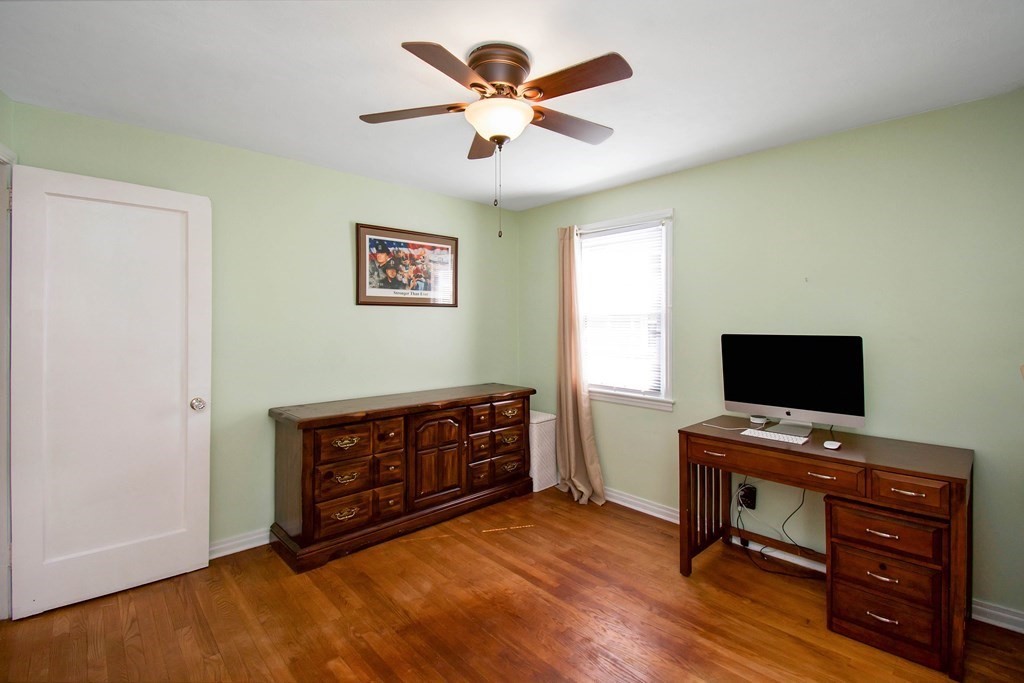 46 Burnside Terrace Springfield, MA 01118 - Photo 22 of 38
