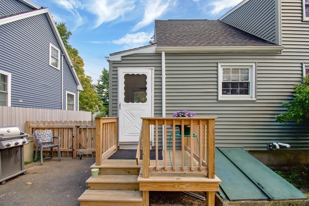 46 Burnside Terrace Springfield, MA 01118 - Photo 36 of 38