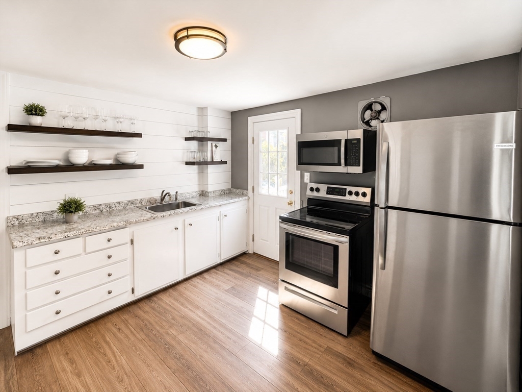 11 Grace Road Quincy, MA 02169 - Photo 16 of 33