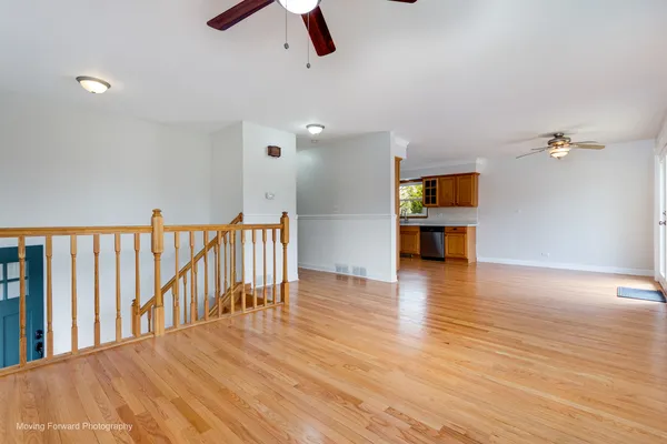 $324,900 | 106 Crescent Road, Fox River Grove, IL 60021