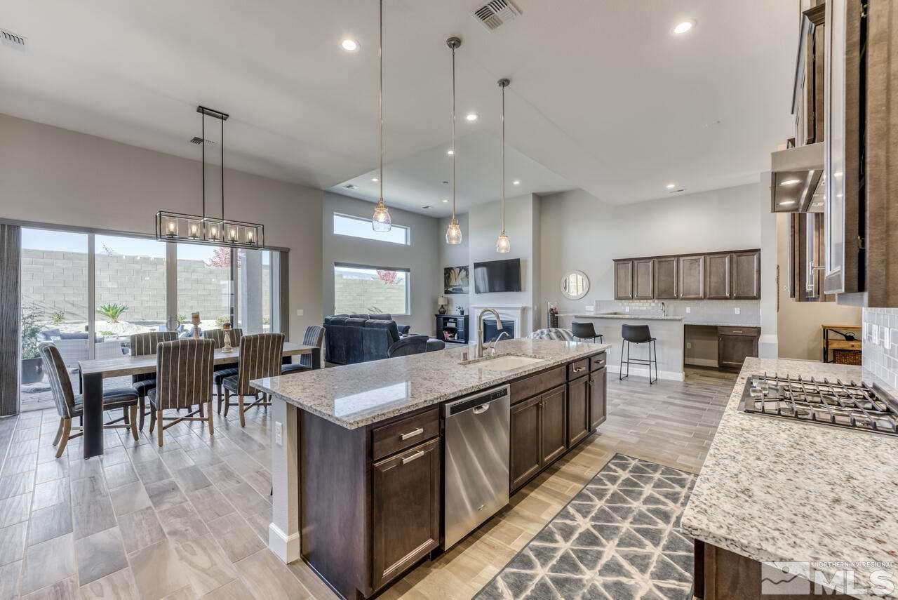 13525 Cobalt Sky Street Reno, NV 89521 - Photo 12 of 40 Photo 12