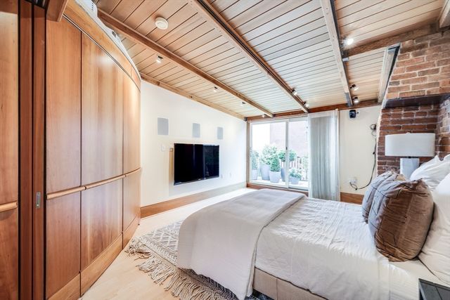 $3,250,000 | 343 Commercial Street, Unit 602, Boston, MA 02109