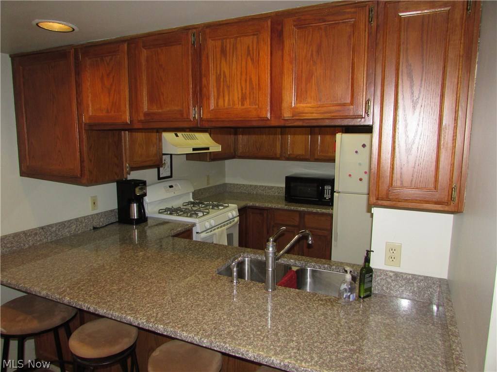 1898 Lillian Road Stow, OH 44224 - Photo 10 of 18 Gallery Image 10