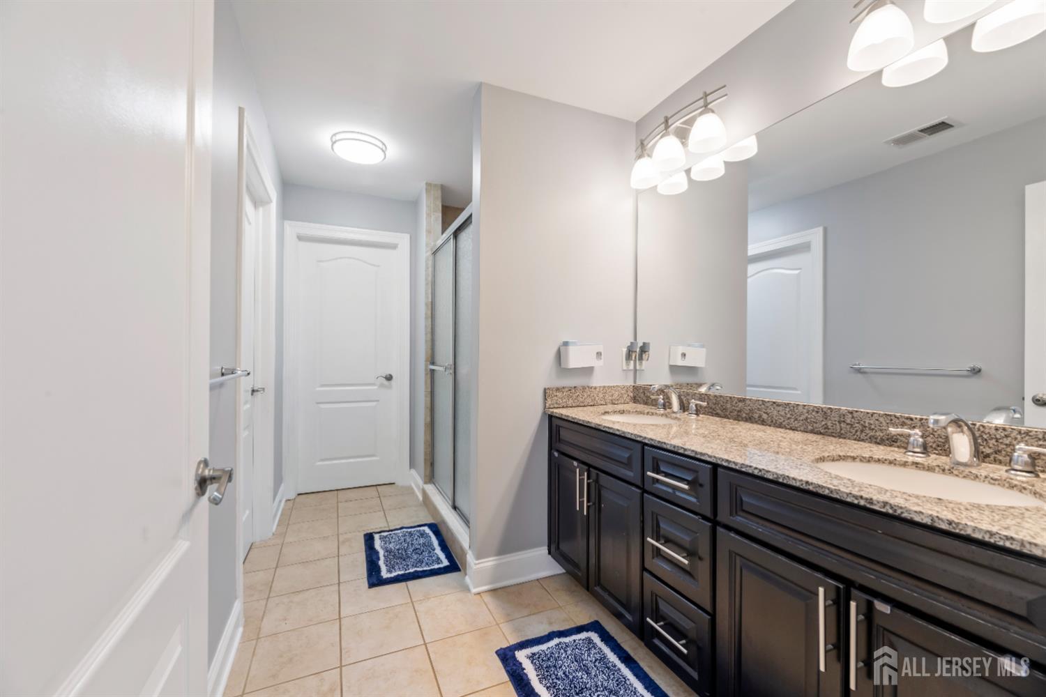 32 Cinder Road, Unit 22 Edison, NJ 08820 - Photo 19 of 42