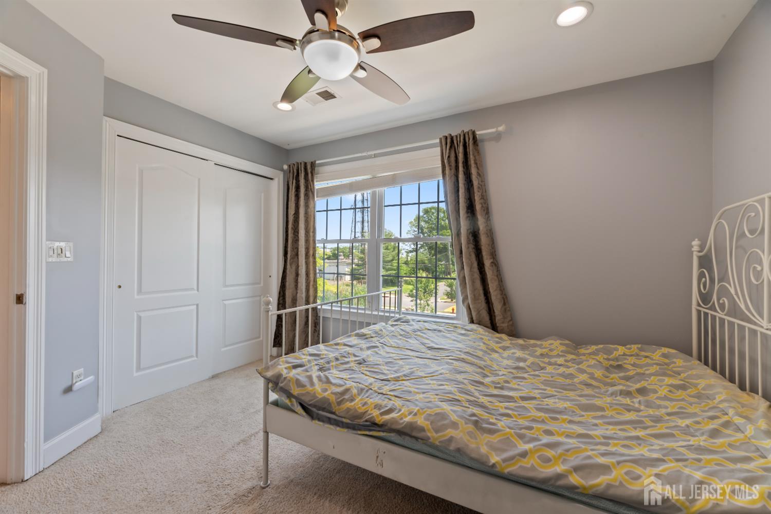 32 Cinder Road, Unit 22 Edison, NJ 08820 - Photo 24 of 42