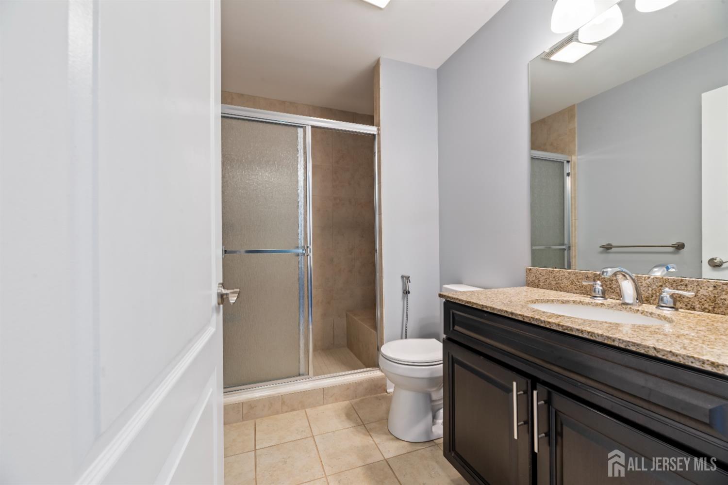 32 Cinder Road, Unit 22 Edison, NJ 08820 - Photo 25 of 42