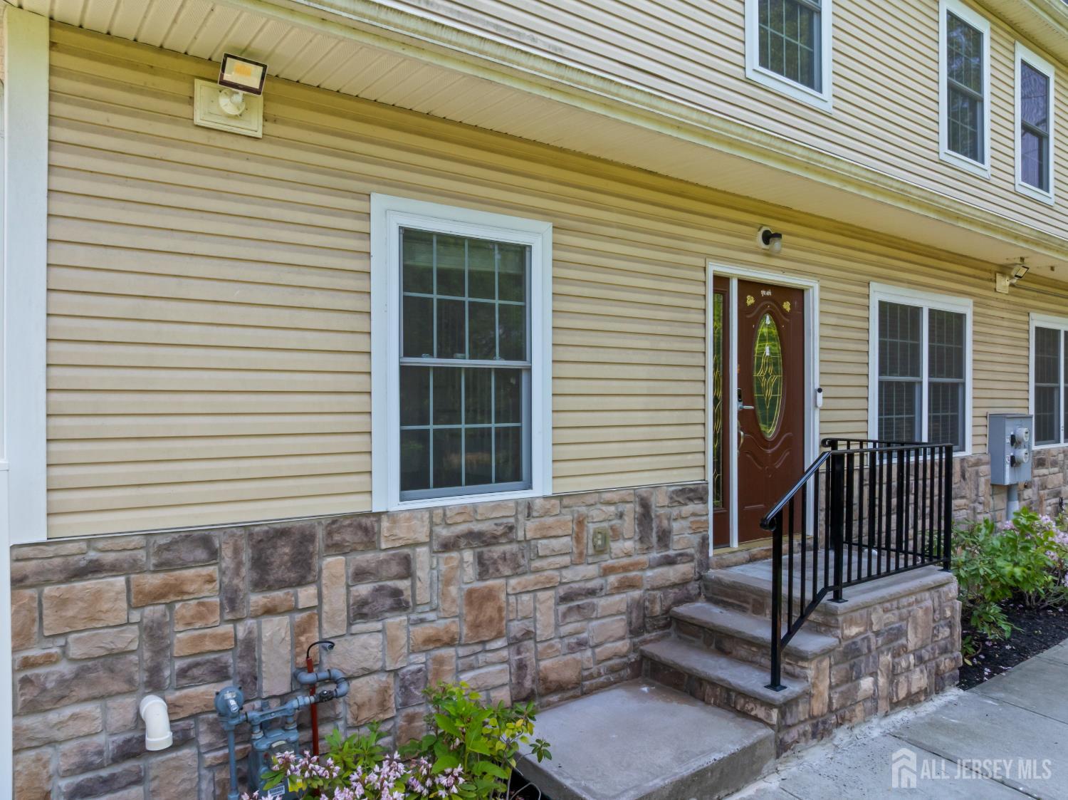 32 Cinder Road, Unit 22 Edison, NJ 08820 - Photo 3 of 42