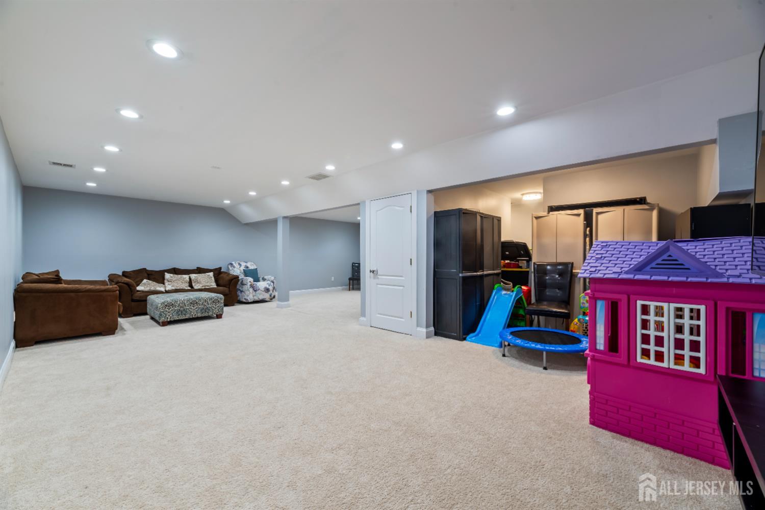 32 Cinder Road, Unit 22 Edison, NJ 08820 - Photo 31 of 42