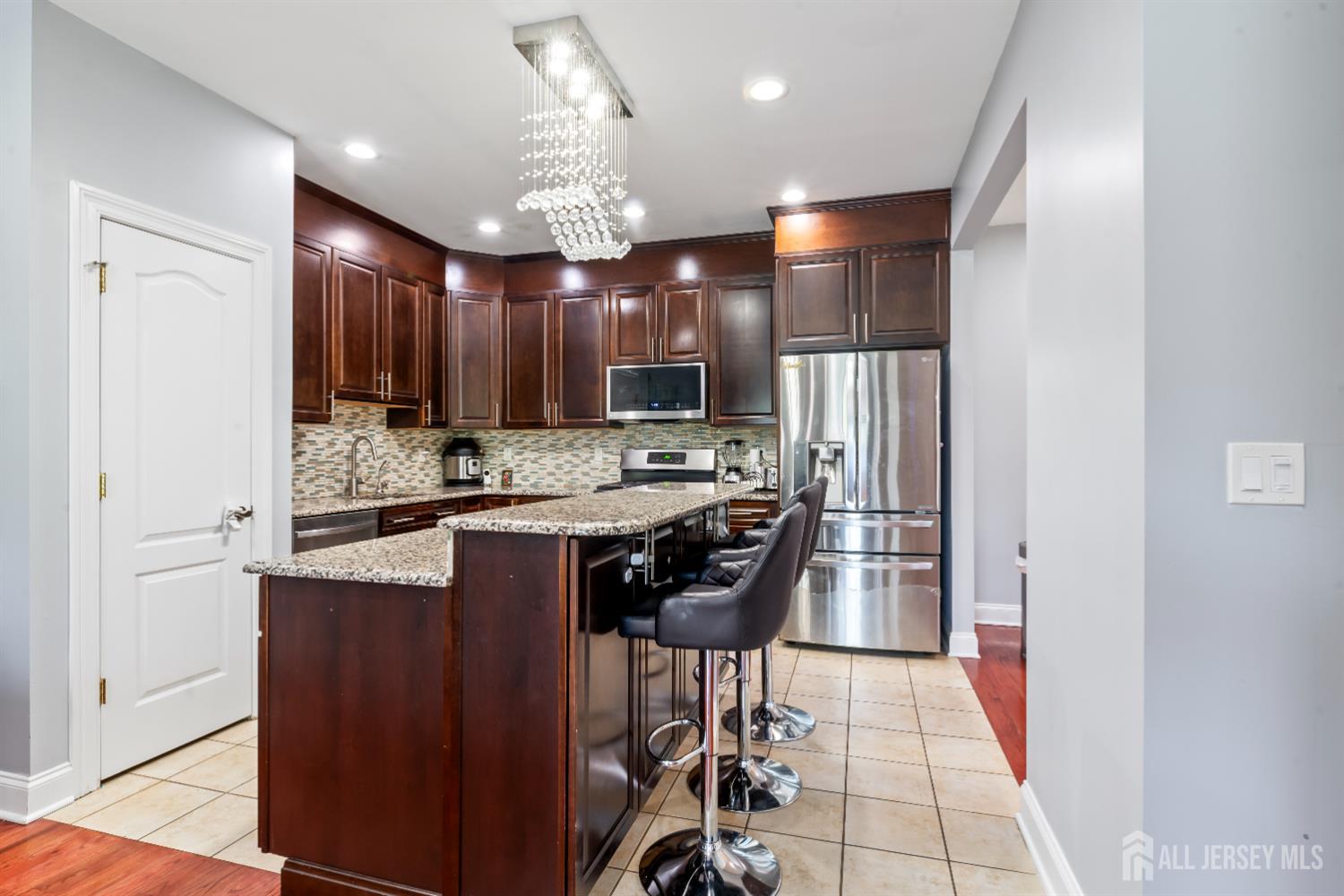 32 Cinder Road, Unit 22 Edison, NJ 08820 - Photo 9 of 42